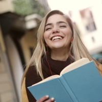 Iscrizioni scolastiche 2025/2026: boom di iscrizioni al liceo scientifico